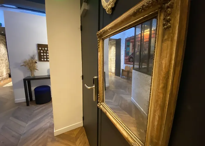 Dog friendly hotels Scarlett