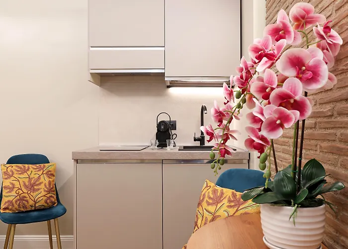  Grand Tour Rome Suites - Liberty Collection
