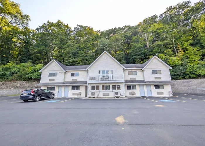 The Falls Motel - 2 Mi To " Watkins Glen State Park, Seneca Lake " And 4 Mi To Watkins Glen International Track " The Glen "