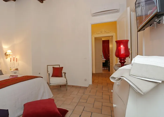 Madonna De' Monti Suites