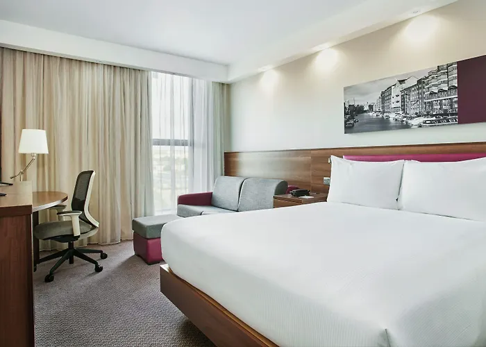 Hampton By Hilton City Centre