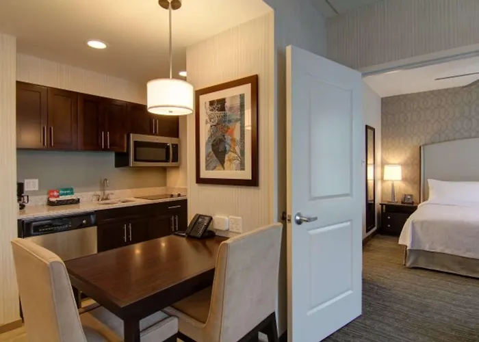 Hotels with pool Homewood Suites By Hilton Clifton Park