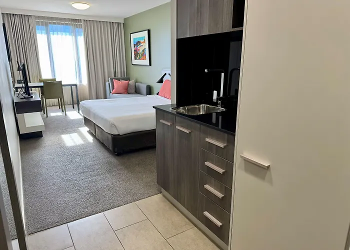  Adina Apartment Sydney Airport
