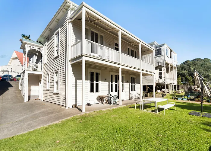The Hostels Verandahs Parkside Lodge