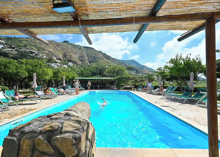 Hotel Con Piscina Tenuta Villa Tara