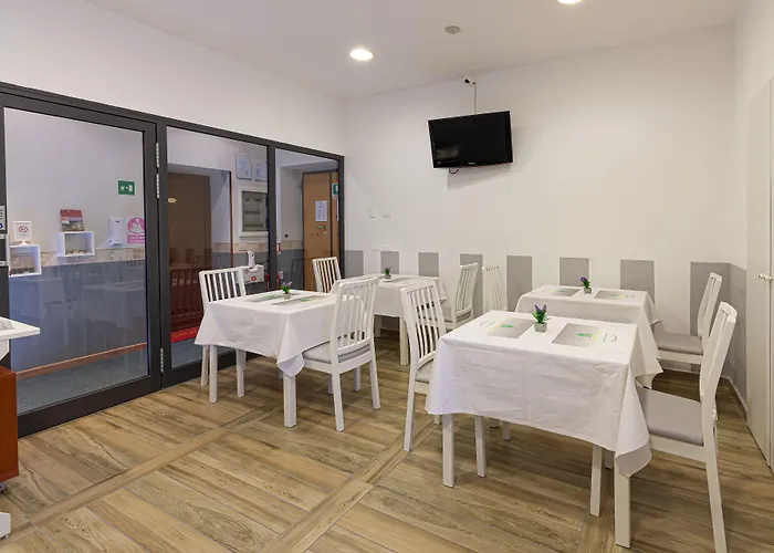 Hotels with tennis B&B A Picture Of Rome