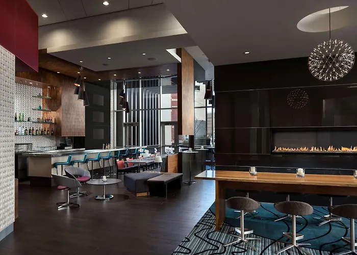 Hotels with pool Hampton Inn & Suites Denver Downtown Convention Center
