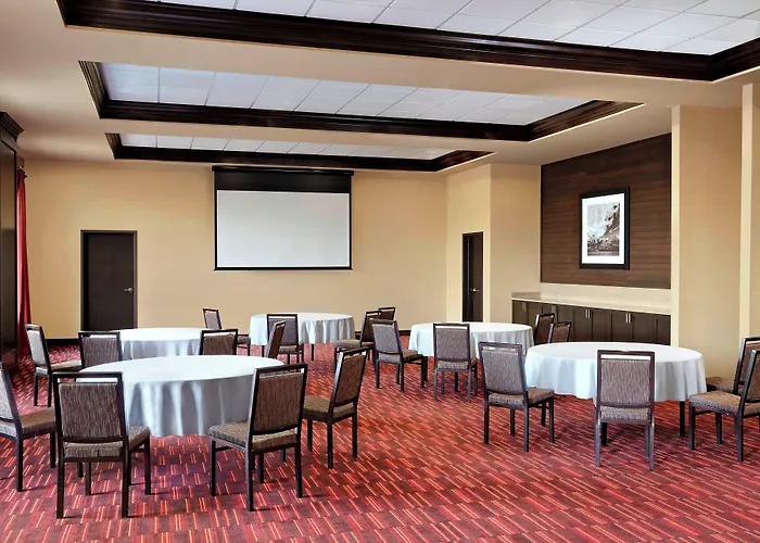 Four Points By Sheraton Gateway
