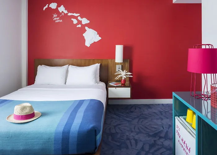 Romantic hotels Shoreline Waikiki