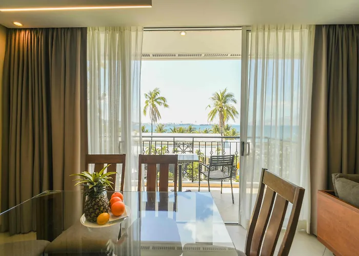 Court Meridian Hotel & Suites