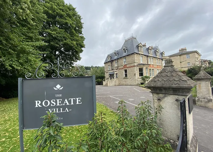 Dog friendly hotels Roseate Villa Bath