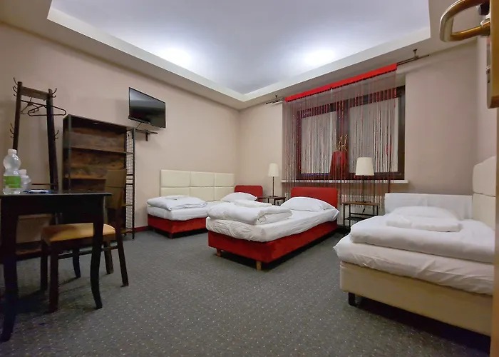 Hostel Helvetia Rooms Warsaw City Center And Old Town