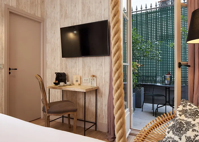 Les Plumes Hotel
