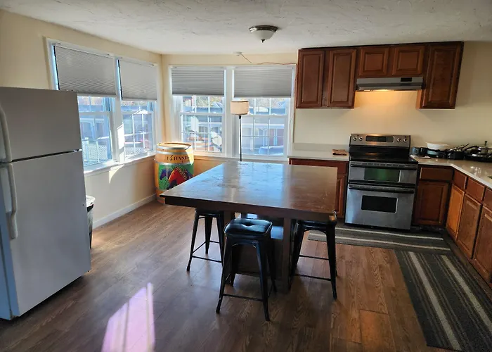 Jonathan Edwards Motel
