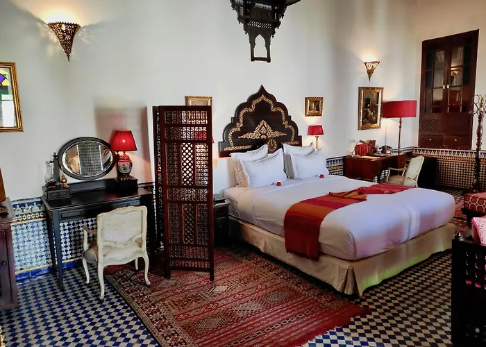 Hotels With Four Stars Le Calife