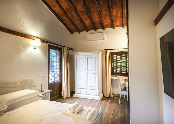 Borgo Il Poggiaccio Residenza Turistico Alberghiera