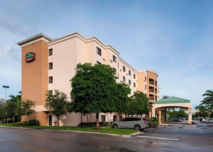  Courtyard By Marriott Miami At Dolphin Mall