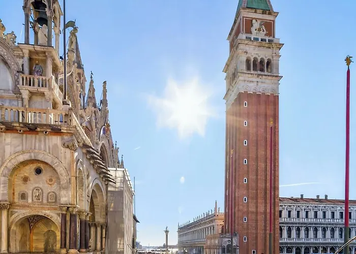 Cheap hotels Bellevue Luxury Rooms - San Marco Luxury