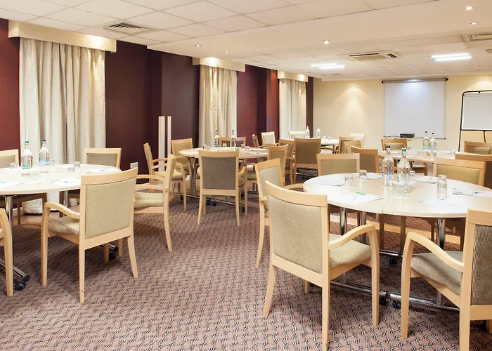 Holiday Inn Express London Stansted Airport By Ihg