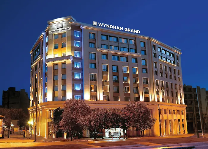 Zeus Wyndham Grand Athens