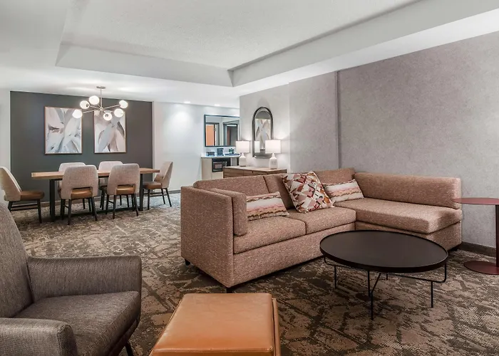 Hotel suites Embassy Suites By Hilton Albuquerque