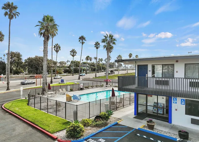 Motel 6-, Ca - Beach