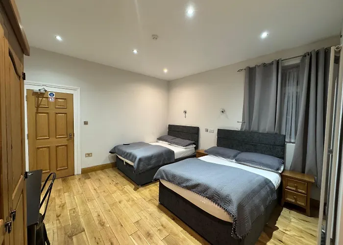 Skylark Guest House