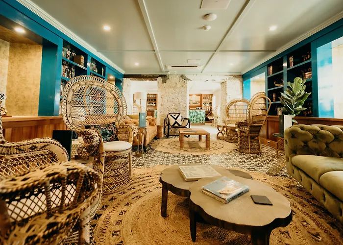 In Luxury hotels King Christian