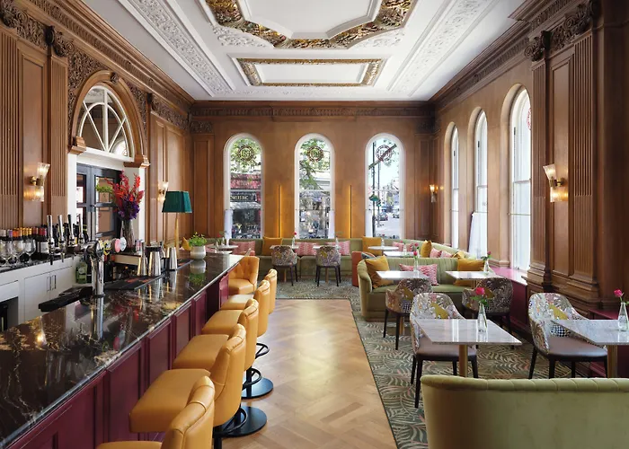 Bailey'S London Kensington