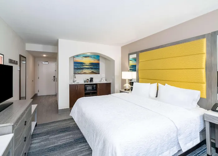 Hampton Inn & Suites Amelia Island-Historic Harbor Front