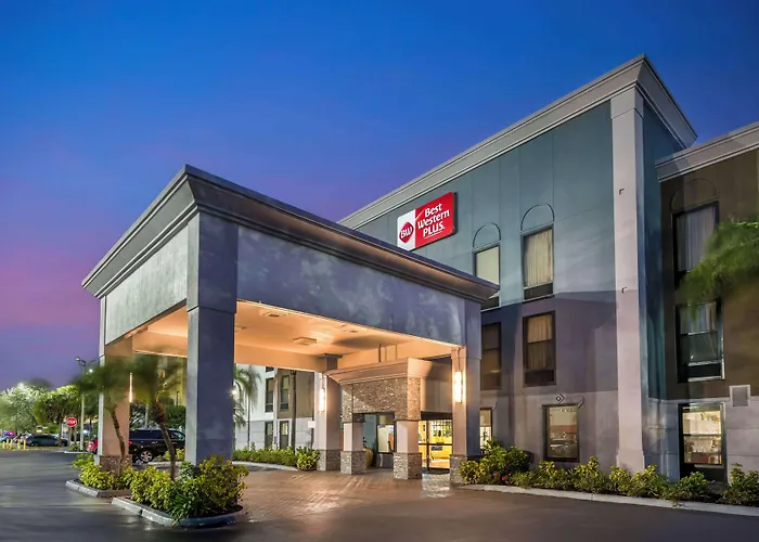  Best Western Plus Universal Inn - Free Shuttle To Universal Studios!