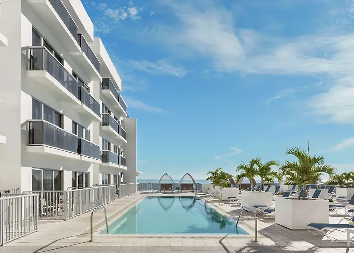  Hilton Cabana Miami Beach