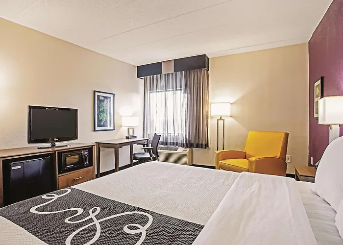 La Quinta By Wyndham Baltimore N / White Marsh