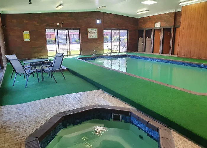 Golden Grain Motor Inn