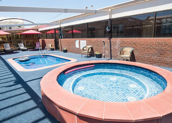 Elm Court Motel