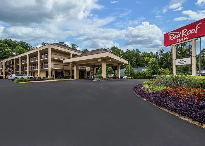 Red Roof Inn South