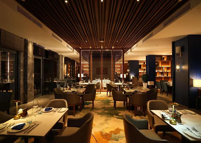  Moevenpick Waverly Phu Quoc