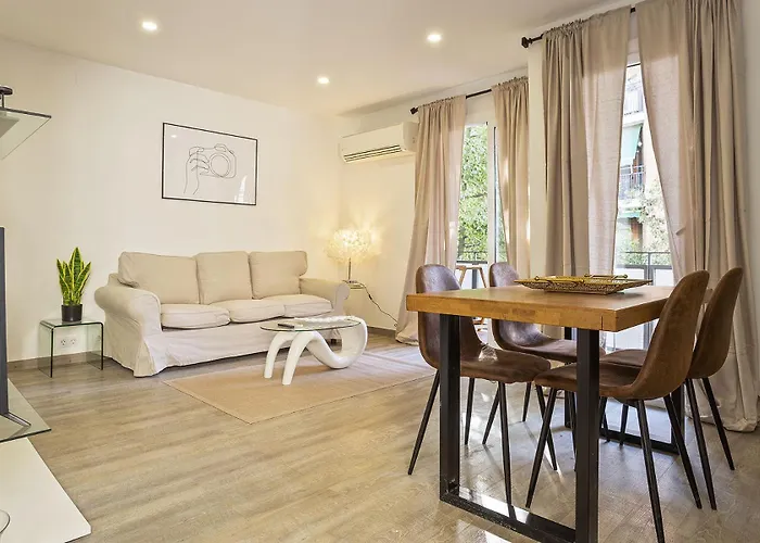 White Flats Les Corts