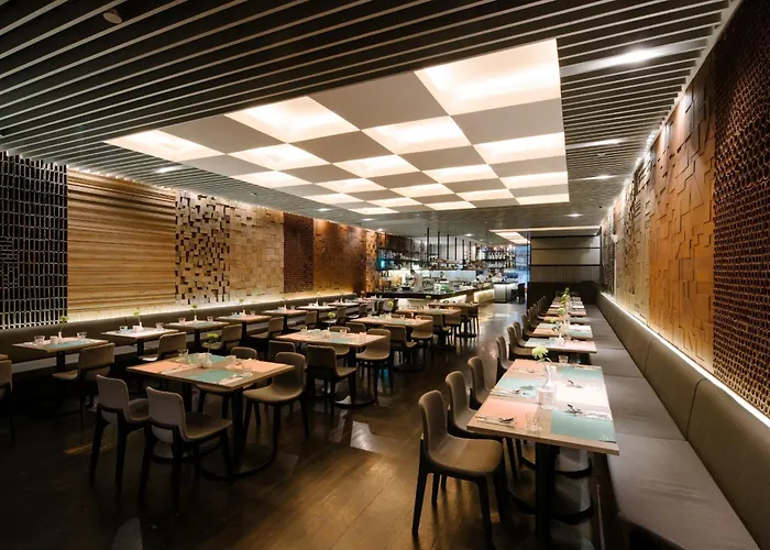 Design hotel Oasia Novena, Singapore By Far East Hospitality