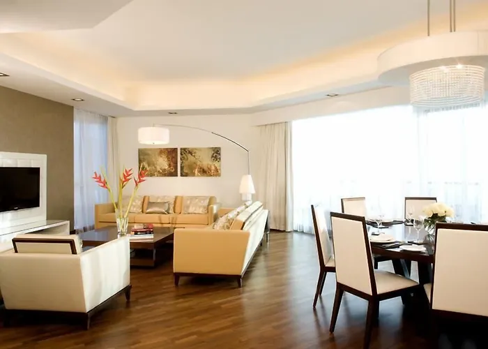  La Suite Dubai & Apartments
