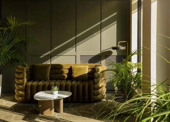 The Lodge Hotel - Putney