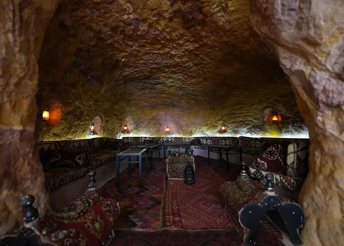 Edom Hotel