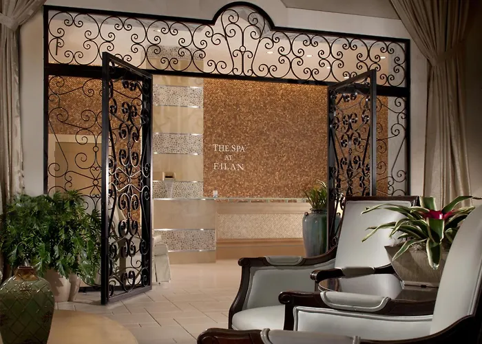 Hotels with a view Bluegreen Vacations Eilan And Spa, An Ascend Collection Resort