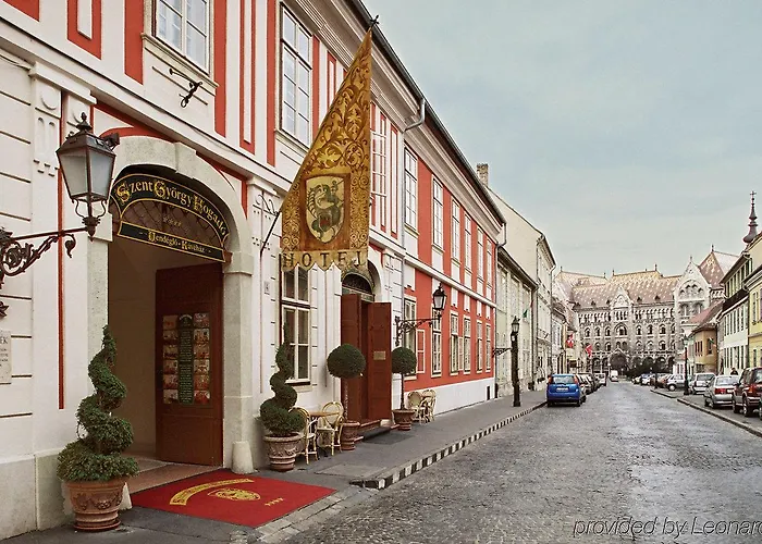 Self catering: St. George Residence