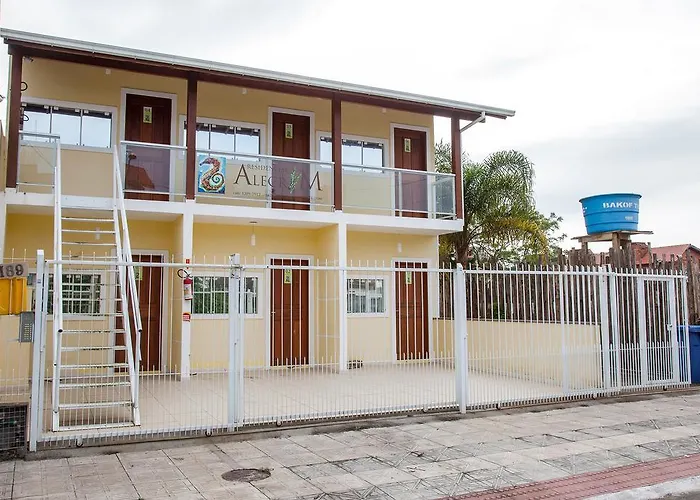 Hotel con piscina: Residencial Alecrim