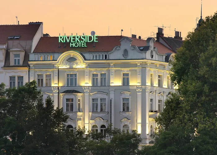 Mamaison Riverside