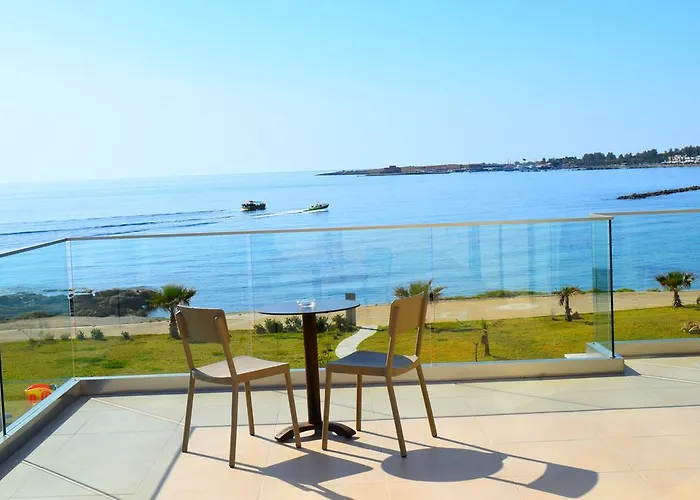 Luxury hotel only: Amphora Hotel & Suites