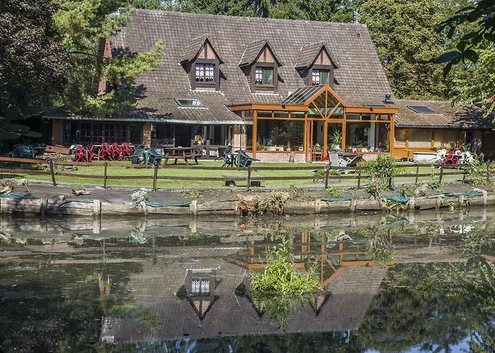 Du BORD Des EAUX - Demi-pension Assurée Sur Réservation