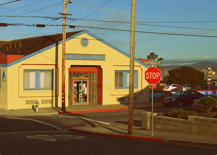 Beach hotel: Monterey Hostel