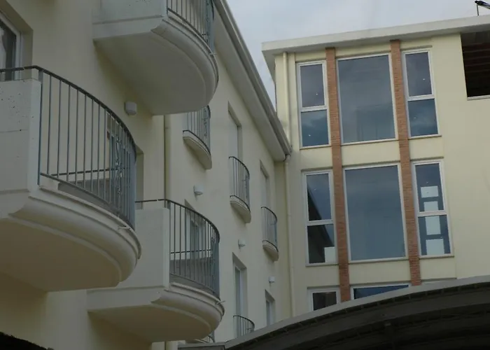 Hotel 3 stelle: Hotel 4 Strade